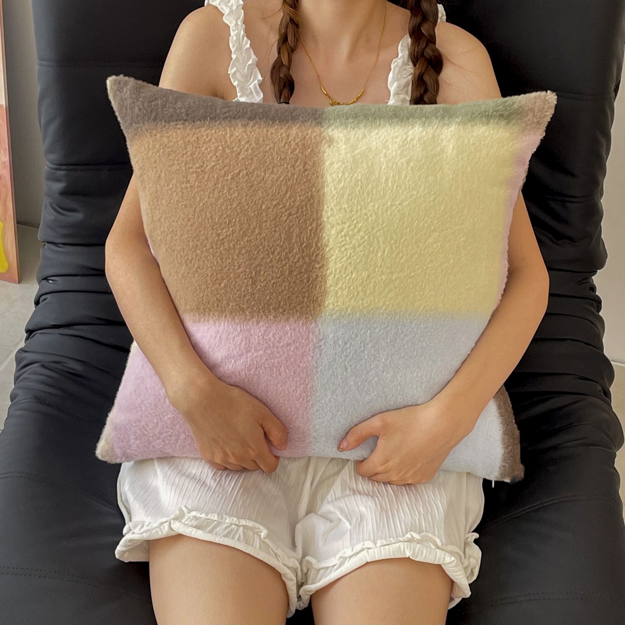 91家纺网 家纺一手货源 找家纺 十里居 2025新款绵羊绒抱枕枕头枕芯 糖块