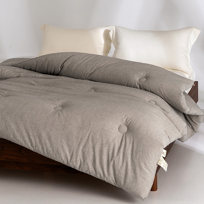 91家纺网 家纺一手货源 找家纺 立奥被业 2025新款B类高密棉麻亚麻系列秋冬被被子被芯 草本灰