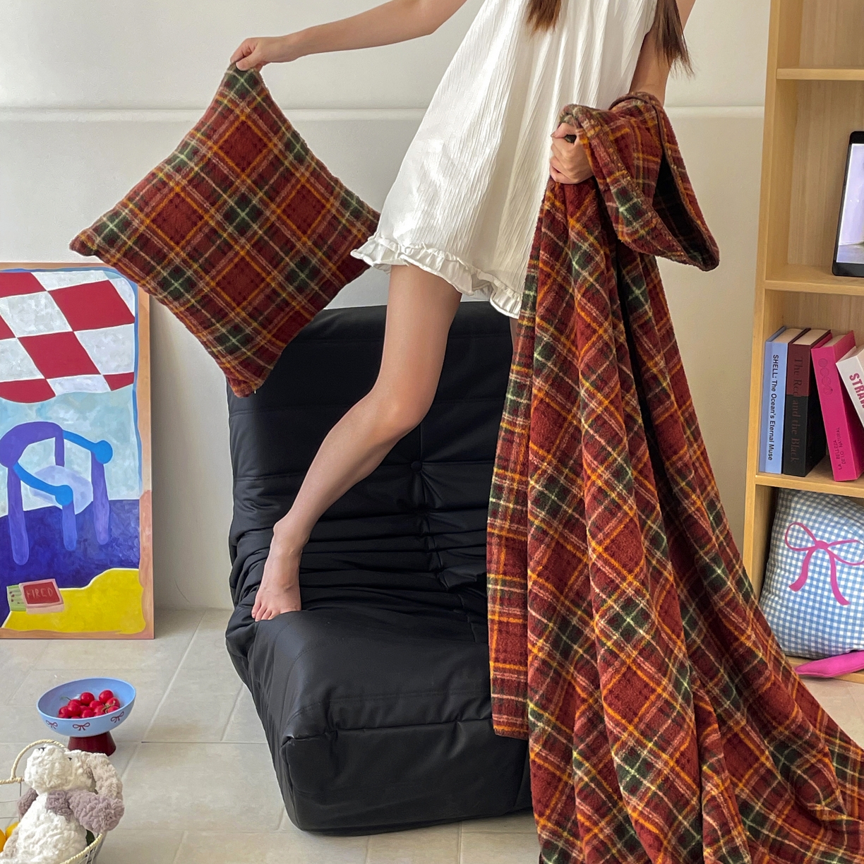 91家纺网 家纺一手货源 找家纺 十里居 2025新款绵羊绒抱枕枕头枕芯 节日派对