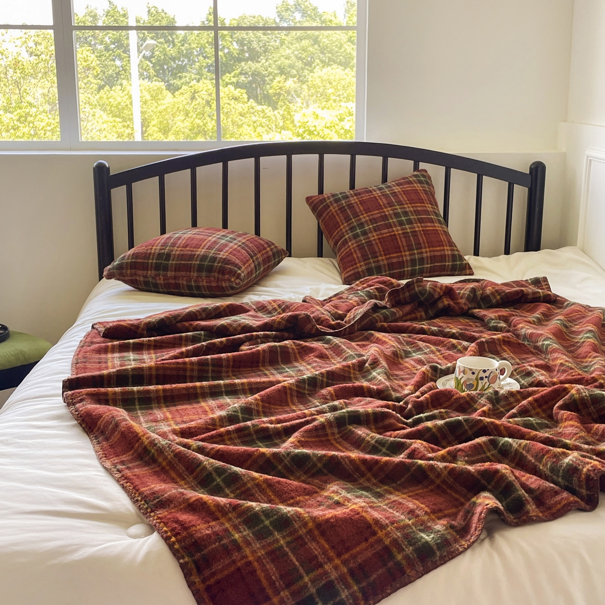 91家纺网 家纺一手货源 找家纺 十里居 2025新款绵羊绒抱枕枕头枕芯 节日派对