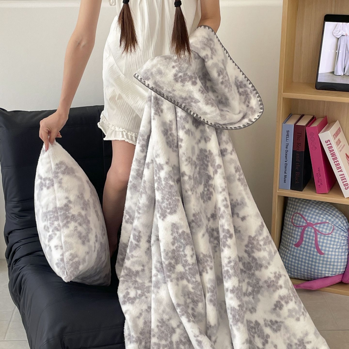 91家纺网 家纺一手货源 找家纺 十里居 2025新款绵羊绒抱枕枕头枕芯 梦幻花园