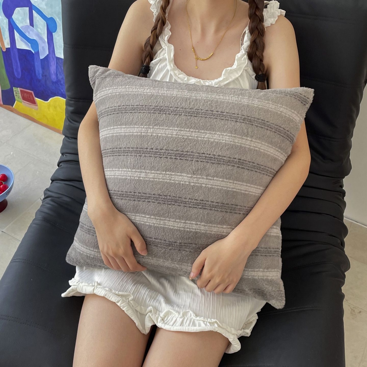 十里居 2025新款绵羊绒抱枕枕头枕芯 虚幻灰