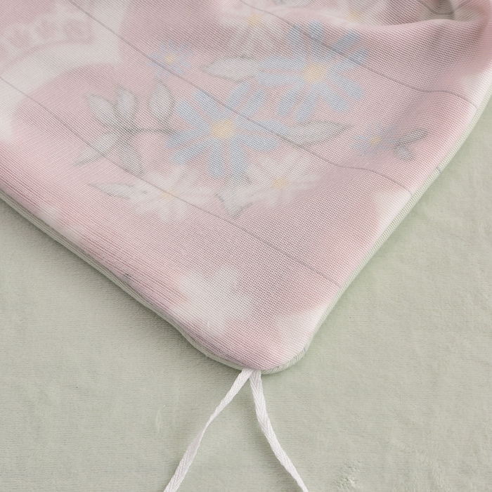 91家纺网 家纺一手货源 找家纺 芯诗曼家纺 2025新款兔毛绒兔兔绒大包边立体雕花绒印花牛奶绒四件套 曼妙花语-粉