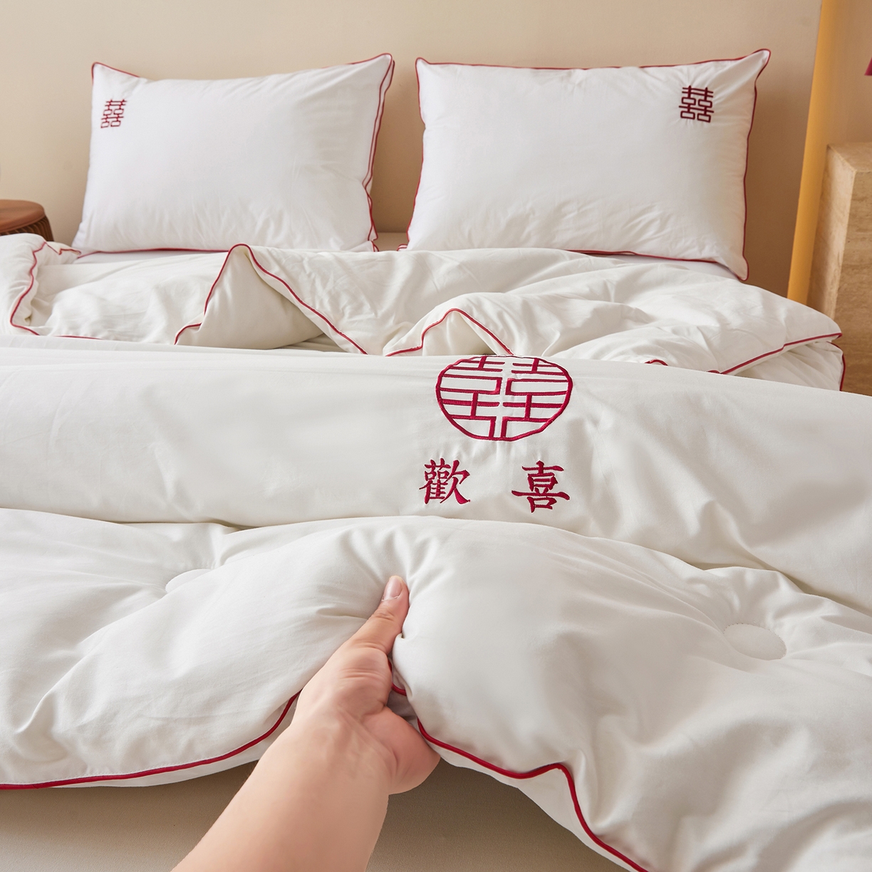 91家纺网 家纺一手货源 找家纺 （总）欧乐蒂 2025新款婚庆刺绣纤维被