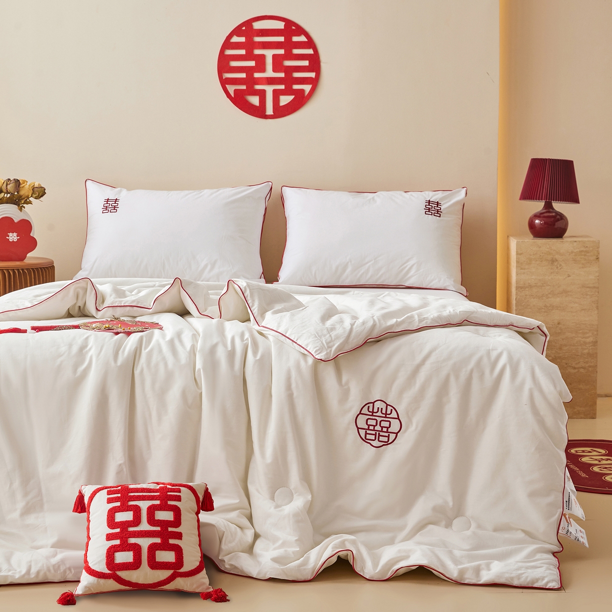 91家纺网 家纺一手货源 找家纺 欧乐蒂 2025新款婚庆刺绣纤维被 囍嫁 白