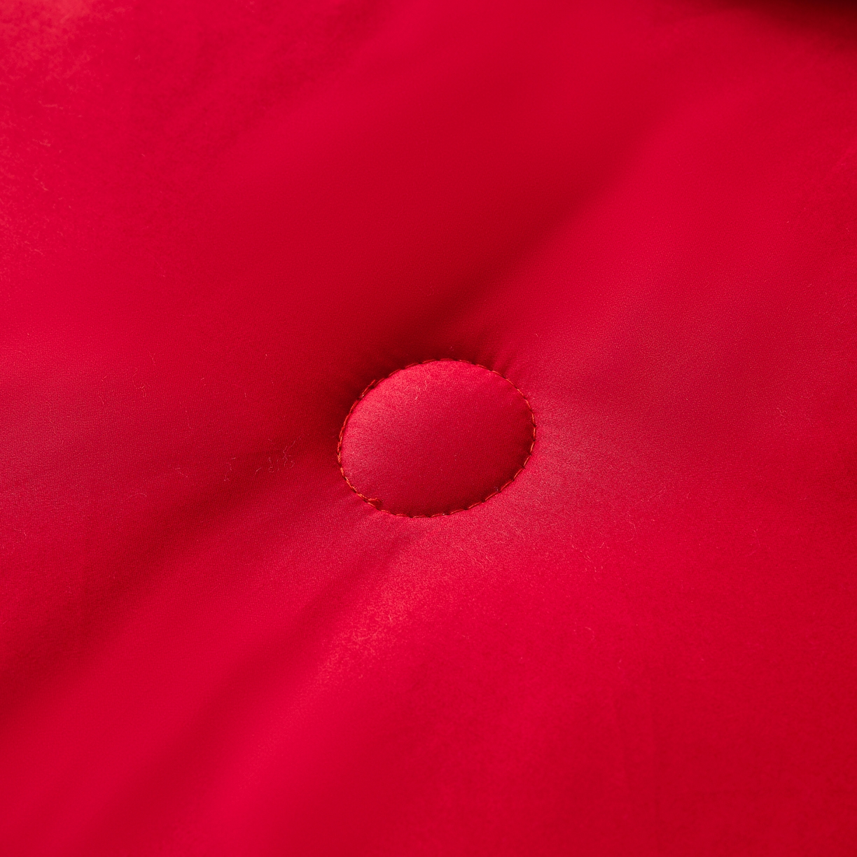 91家纺网 家纺一手货源 找家纺 欧乐蒂 2025新款婚庆刺绣纤维被 囍嫁 红