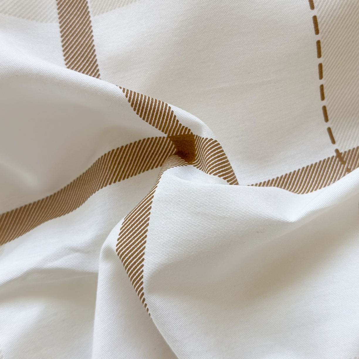 91家纺网 家纺一手货源 找家纺 KA家纺 2025新款秋冬A棉B绒纯棉牛奶绒棉加绒四件套 洛士奇