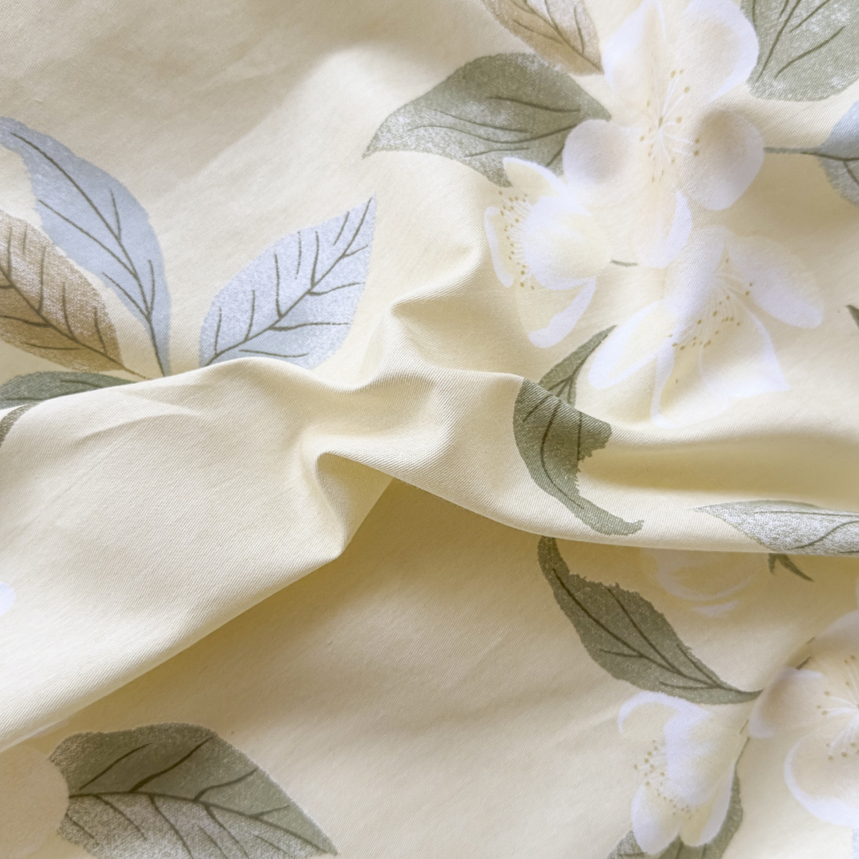 91家纺网 家纺一手货源 找家纺 KA家纺 2025新款秋冬A棉B绒纯棉牛奶绒棉加绒四件套 玉兰花