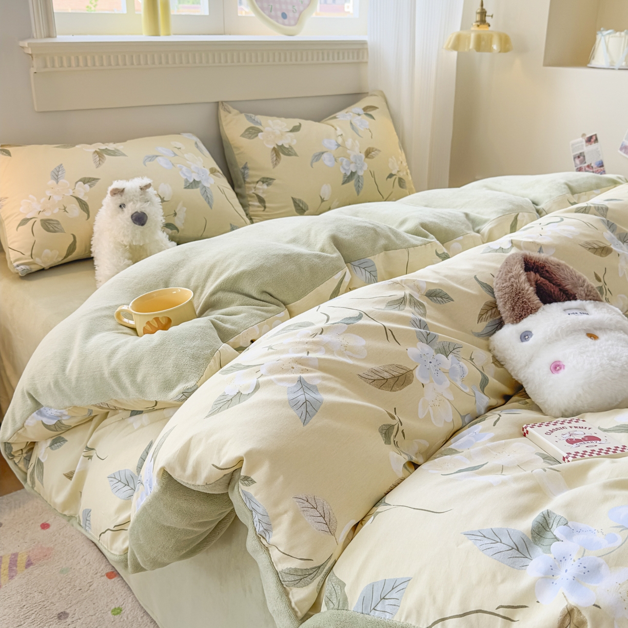 91家纺网 家纺一手货源 找家纺 KA家纺 2025新款秋冬A棉B绒纯棉牛奶绒棉加绒四件套 玉兰花