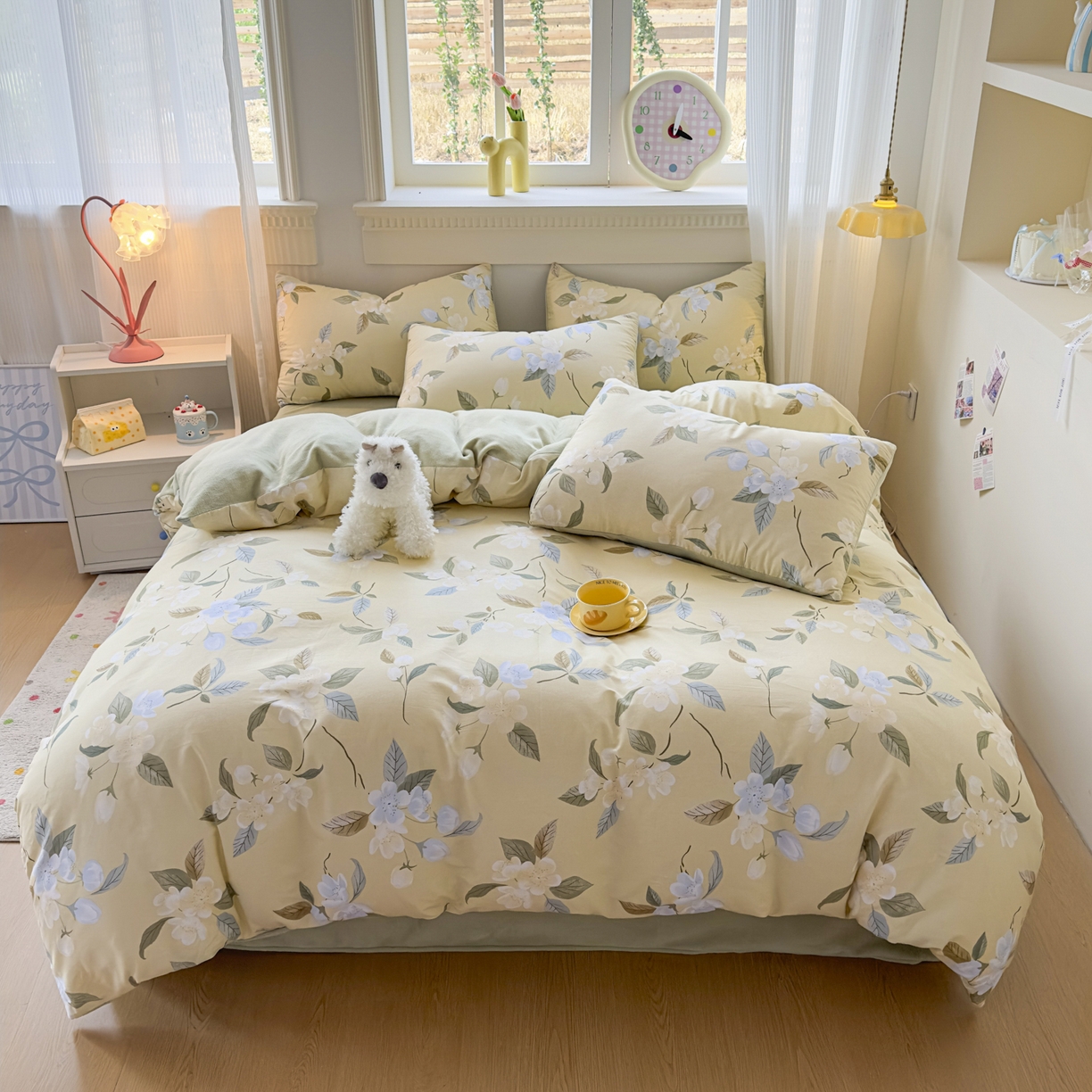 91家纺网 家纺一手货源 找家纺 KA家纺 2025新款秋冬A棉B绒纯棉牛奶绒棉加绒四件套 玉兰花