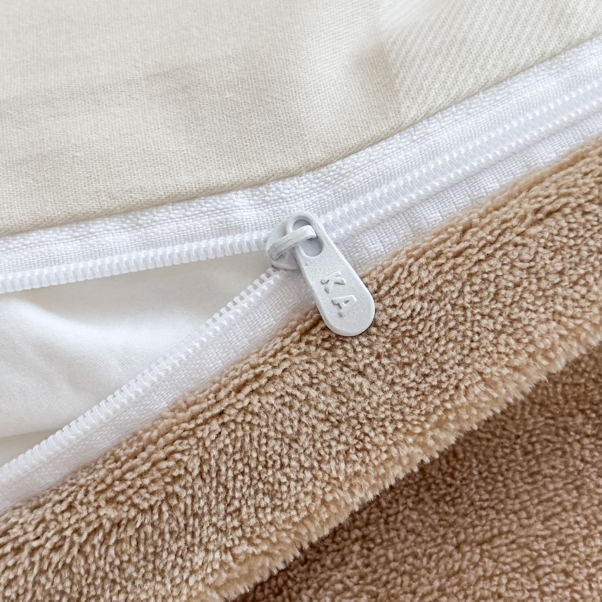 91家纺网 家纺一手货源 找家纺 KA家纺 2025新款秋冬A棉B绒纯棉牛奶绒棉加绒四件套 洛士奇