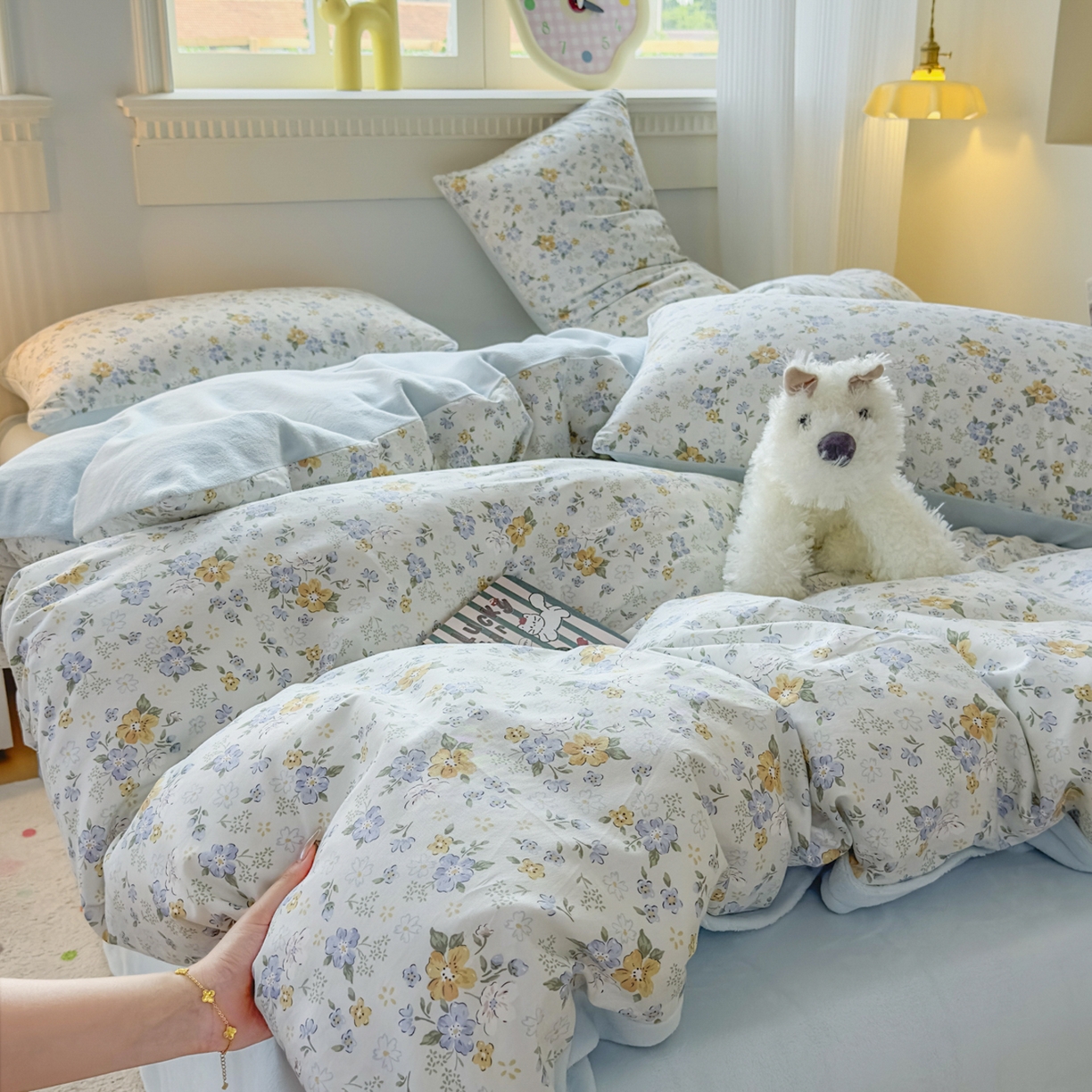 91家纺网 家纺一手货源 找家纺 KA家纺 2025新款秋冬A棉B绒纯棉牛奶绒棉加绒四件套 花语花夕