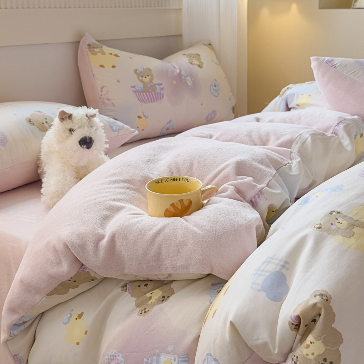 91家纺网 家纺一手货源 找家纺 KA家纺 2025新款秋冬A棉B绒纯棉牛奶绒棉加绒四件套 萌萌泡泡