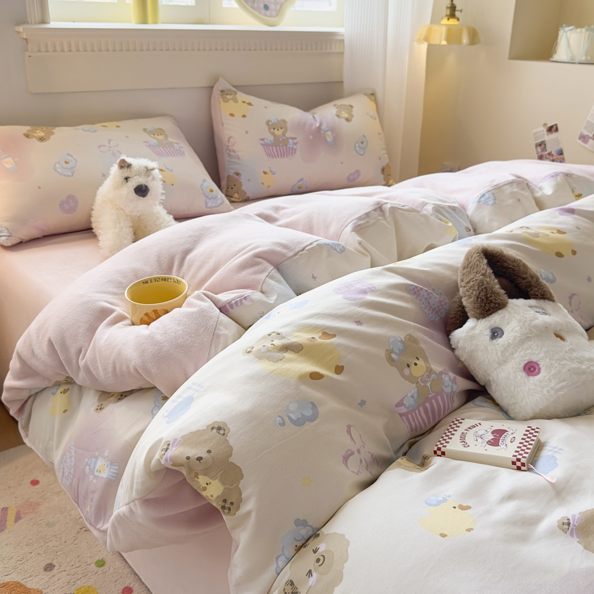 91家纺网 家纺一手货源 找家纺 KA家纺 2025新款秋冬A棉B绒纯棉牛奶绒棉加绒四件套 萌萌泡泡