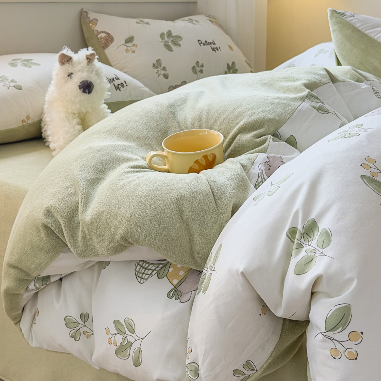 91家纺网 家纺一手货源 找家纺 KA家纺 2025新款秋冬A棉B绒纯棉牛奶绒棉加绒四件套 米粒熊