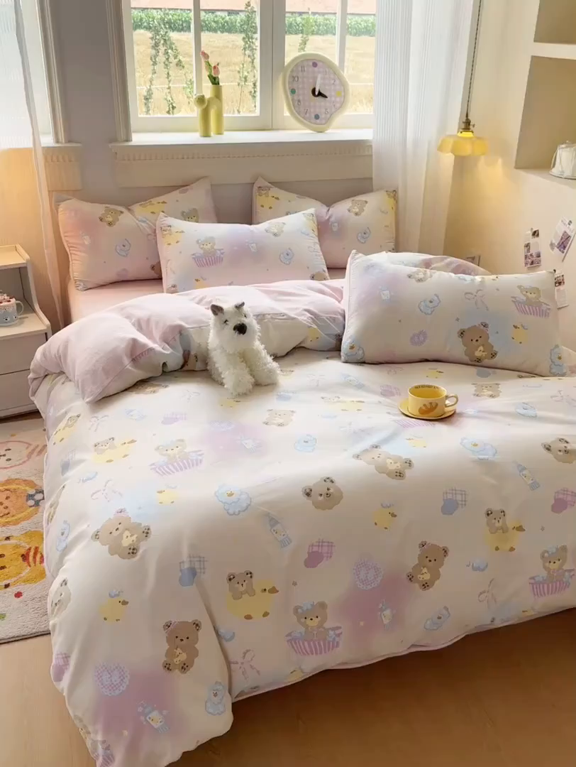 91家纺网 家纺一手货源 找家纺 KA家纺 2025新款秋冬A棉B绒纯棉牛奶绒棉加绒四件套 萌萌泡泡