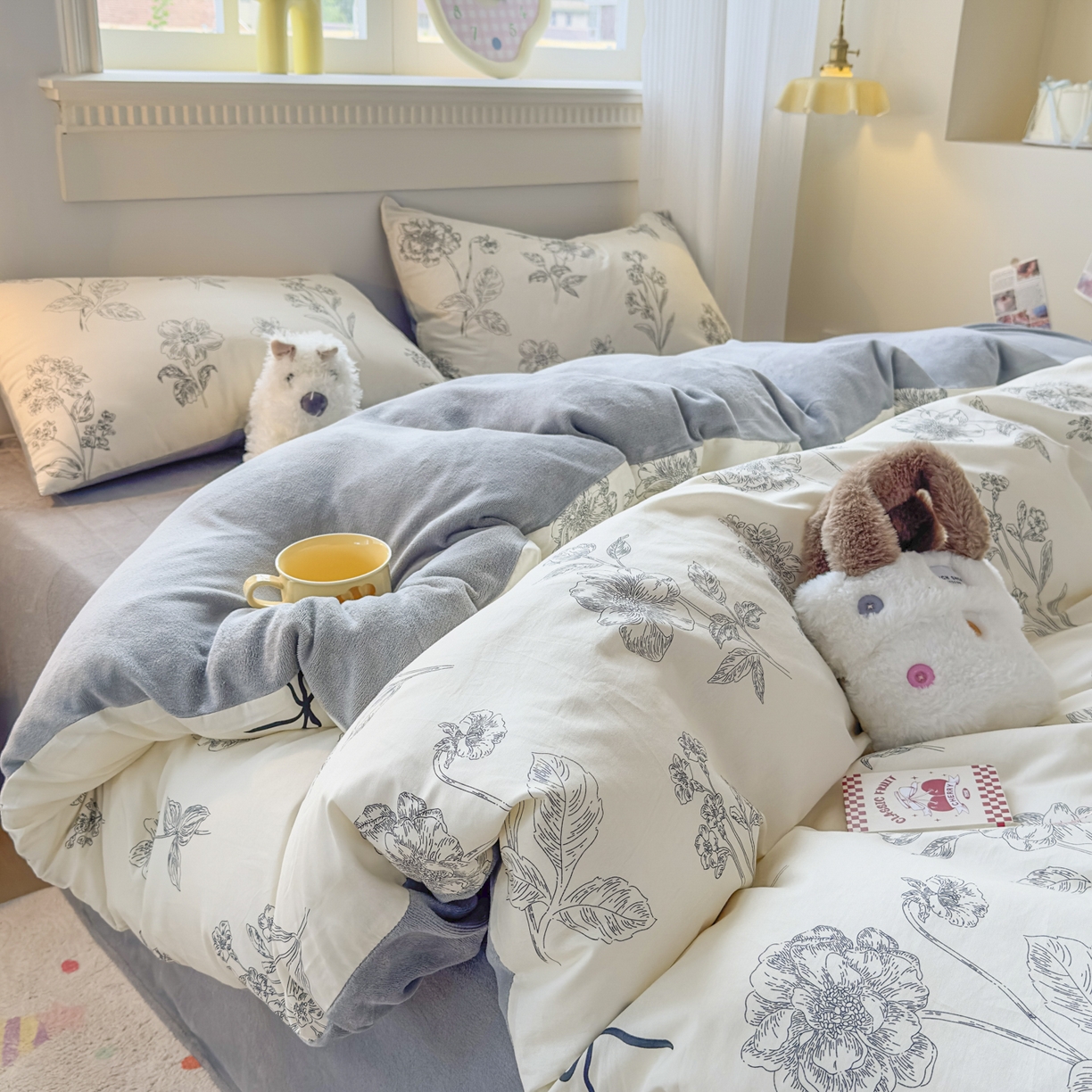 91家纺网 家纺一手货源 找家纺 KA家纺 2025新款秋冬A棉B绒纯棉牛奶绒棉加绒四件套 空野苍蓝