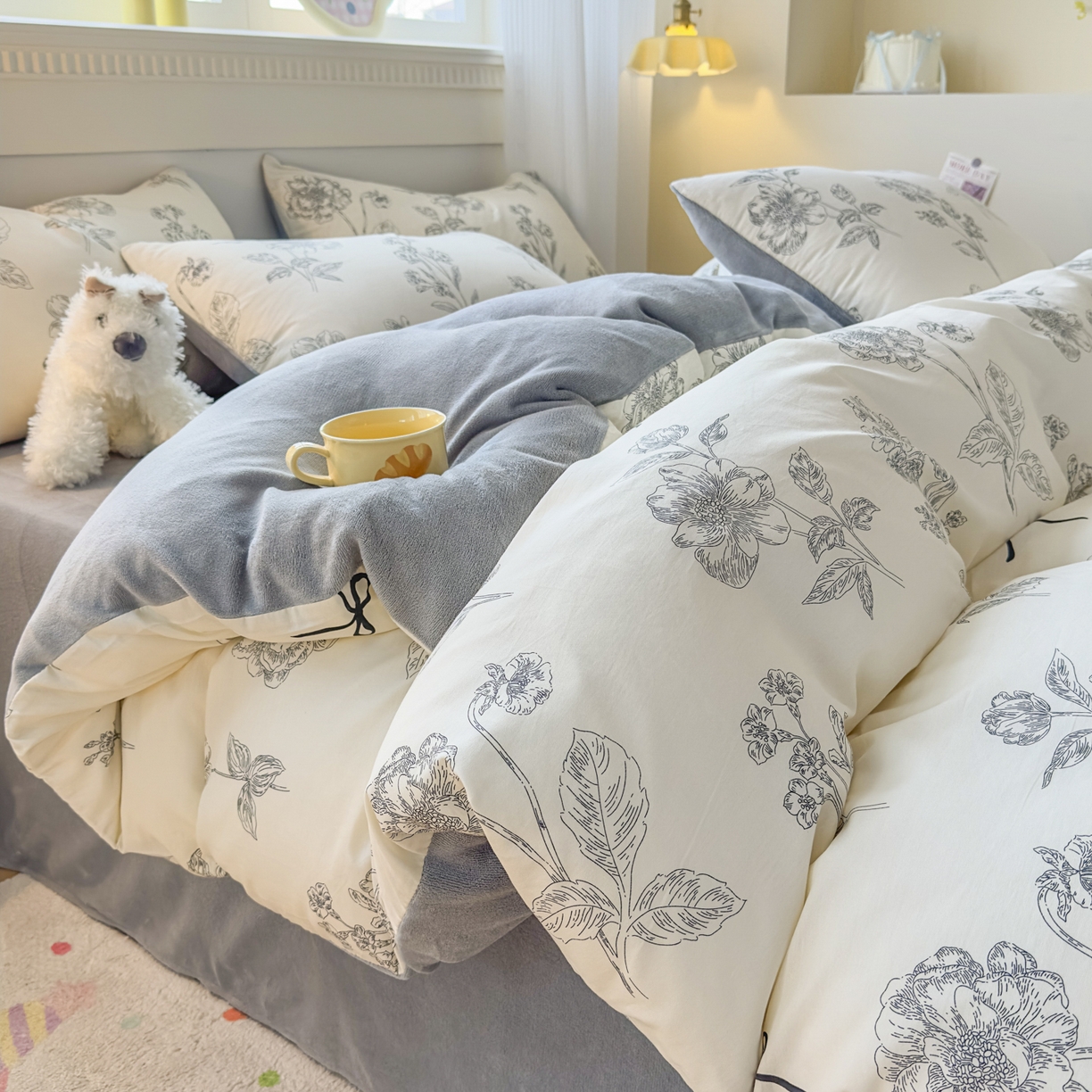 91家纺网 家纺一手货源 找家纺 KA家纺 2025新款秋冬A棉B绒纯棉牛奶绒棉加绒四件套 空野苍蓝