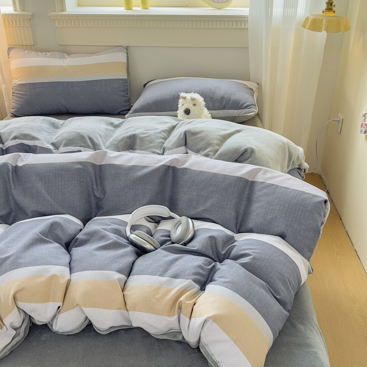 91家纺网 家纺一手货源 找家纺 KA家纺 2025新款秋冬A棉B绒纯棉牛奶绒棉加绒四件套 静雅花韵