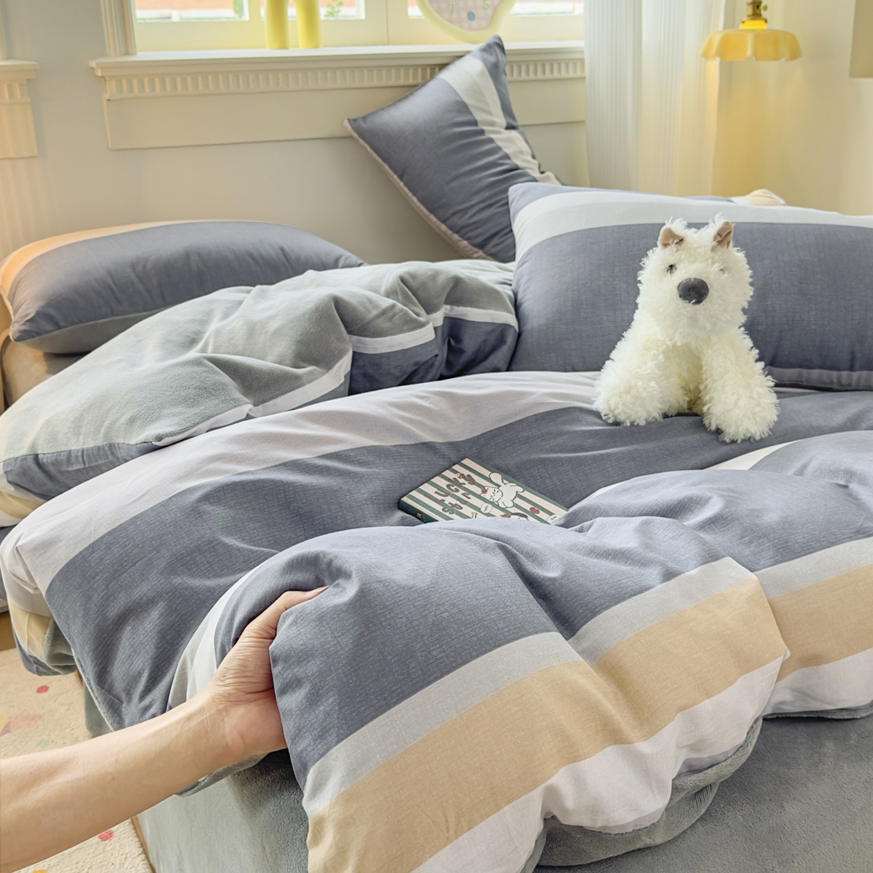 91家纺网 家纺一手货源 找家纺 KA家纺 2025新款秋冬A棉B绒纯棉牛奶绒棉加绒四件套 静雅花韵