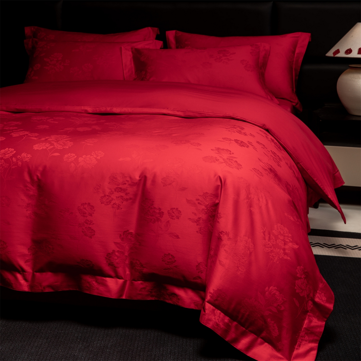 91家纺网 家纺一手货源 找家纺 欧乐蒂 2025新款高支高密婚庆提花四件套 玫瑰情缘