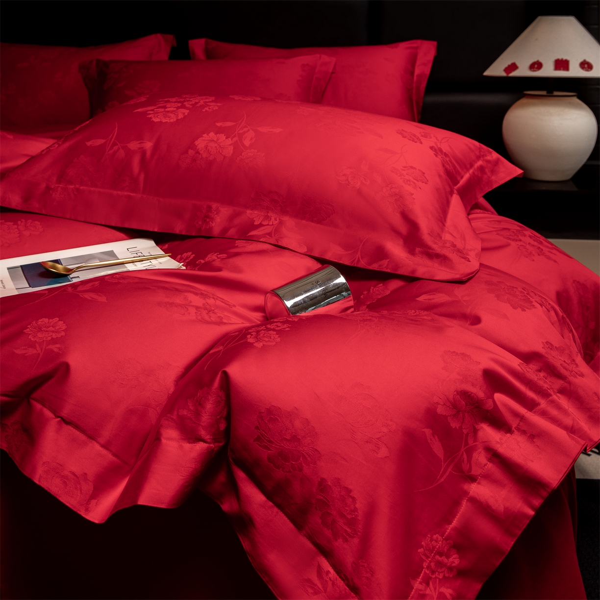 91家纺网 家纺一手货源 找家纺 欧乐蒂 2025新款高支高密婚庆提花四件套 玫瑰情缘