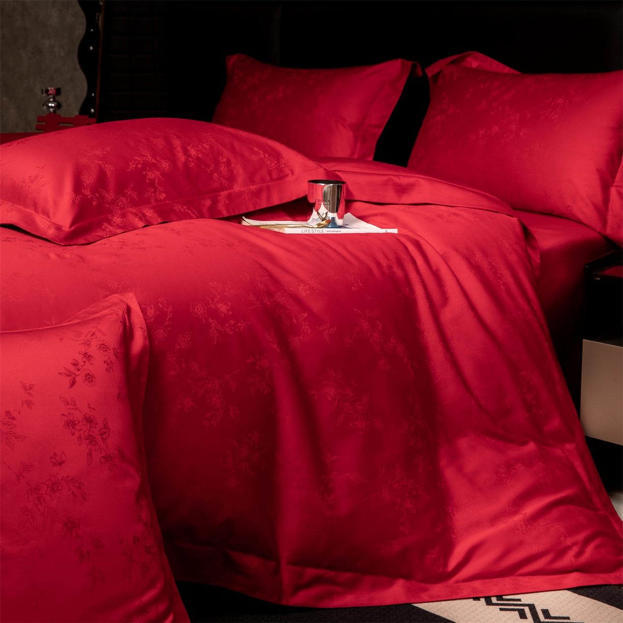 91家纺网 家纺一手货源 找家纺 欧乐蒂 2025新款高支高密婚庆提花四件套 叶叶情深