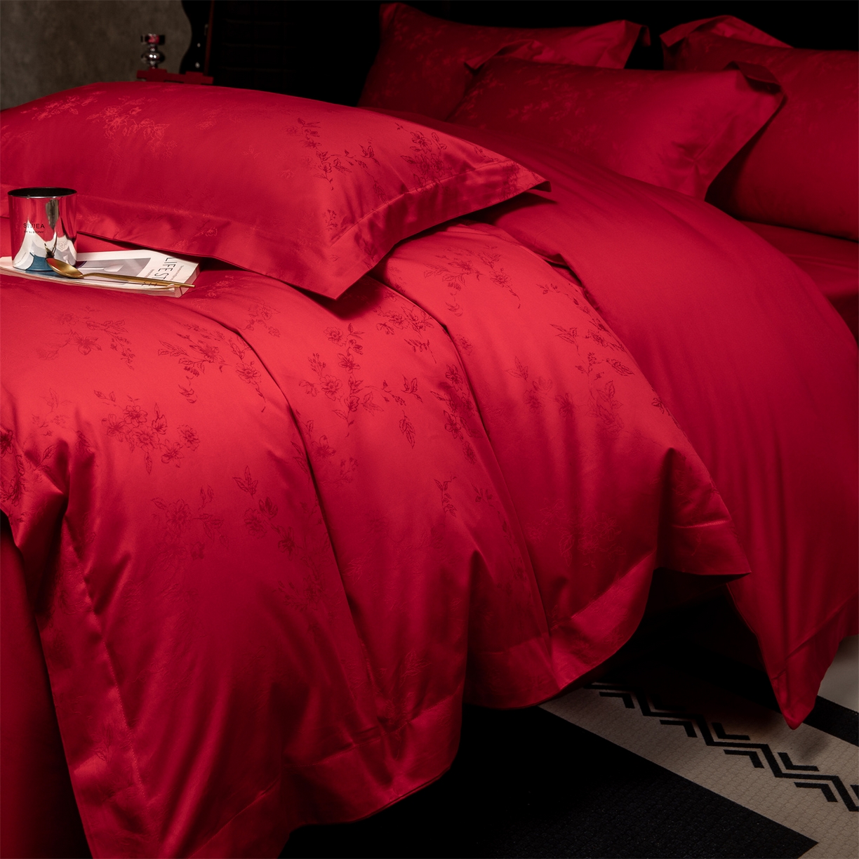 91家纺网 家纺一手货源 找家纺 欧乐蒂 2025新款高支高密婚庆提花四件套 叶叶情深