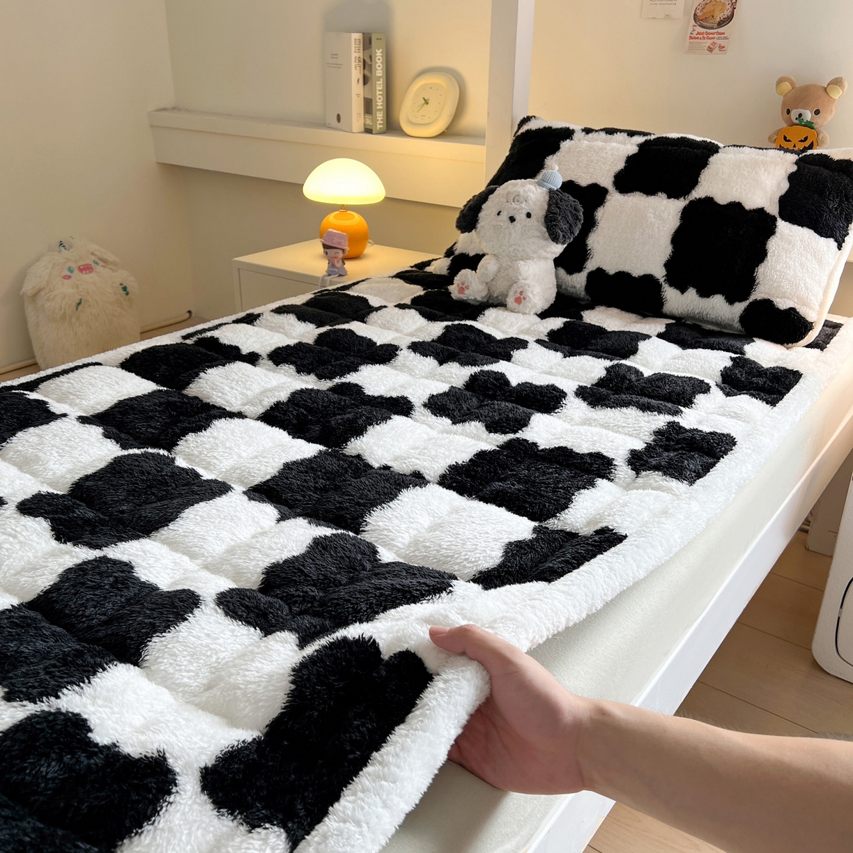 91家纺网 家纺一手货源 找家纺 （总）眠势力 2025新款北极绒学生床垫加绒牛奶绒床褥子秋冬保暖珊瑚绒夹棉上下铺床护垫