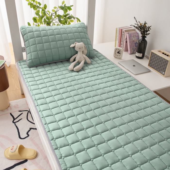 91家纺网 家纺一手货源 找家纺 拾小柒 2025新款A类原棉大豆纤维加厚床褥子床垫保护垫铺床款学生款 绿 学生款