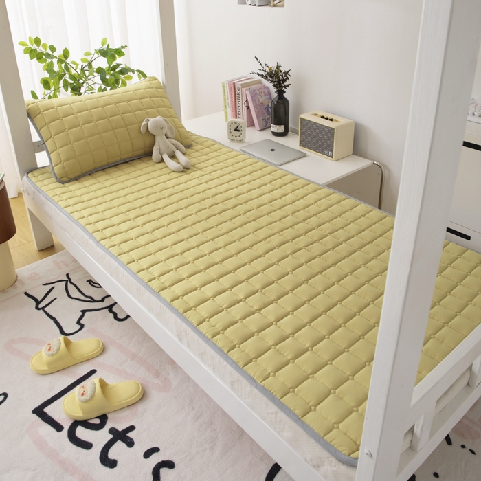 91家纺网 家纺一手货源 找家纺 拾小柒 2025新款A类原棉大豆纤维加厚床褥子床垫保护垫铺床款学生款 姜黄 学生款