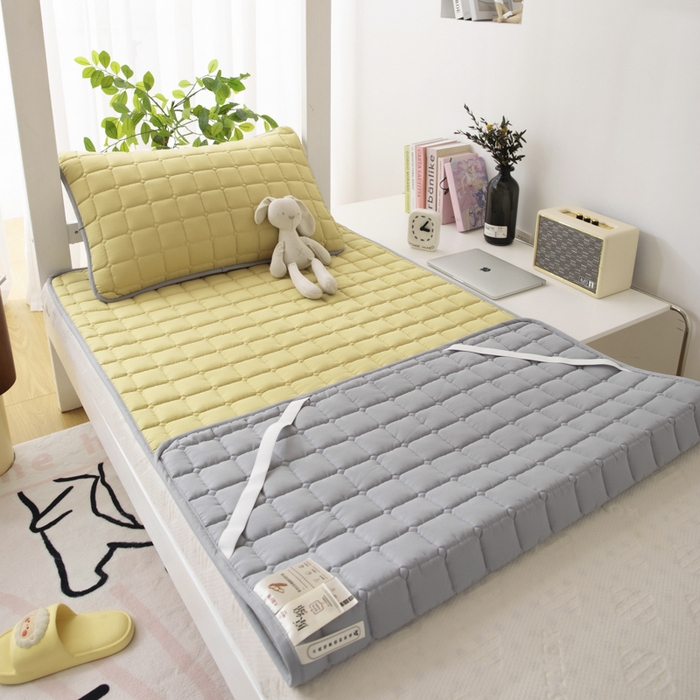 91家纺网 家纺一手货源 找家纺 拾小柒 2025新款A类原棉大豆纤维加厚床褥子床垫保护垫铺床款学生款 姜黄 学生款