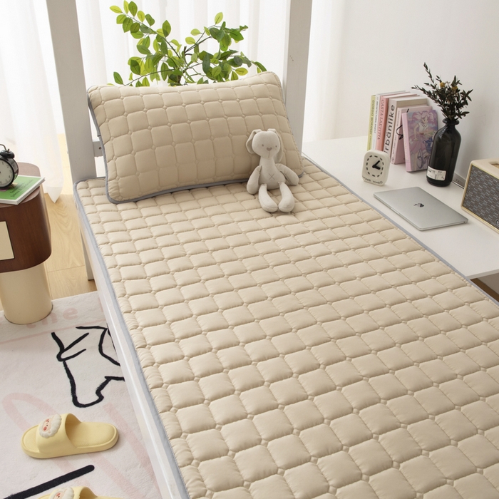 91家纺网 家纺一手货源 找家纺 拾小柒 2025新款A类原棉大豆纤维加厚床褥子床垫保护垫铺床款学生款 咖 学生款