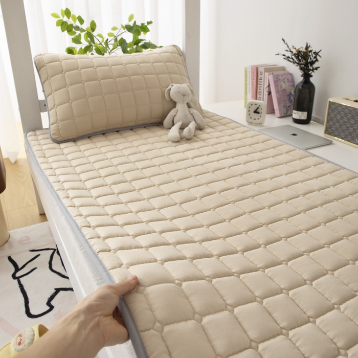 91家纺网 家纺一手货源 找家纺 拾小柒 2025新款A类原棉大豆纤维加厚床褥子床垫保护垫铺床款学生款 咖 学生款