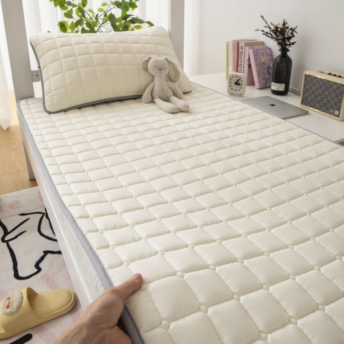 91家纺网 家纺一手货源 找家纺 拾小柒 2025新款A类原棉大豆纤维加厚床褥子床垫保护垫铺床款学生款 米白 学生款