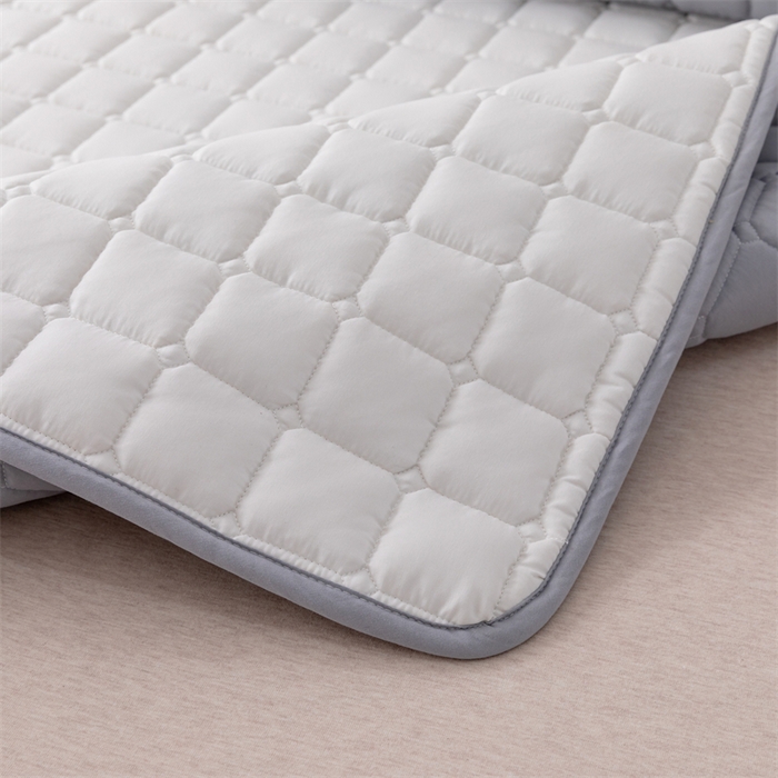 91家纺网 家纺一手货源 找家纺 拾小柒 2025新款A类原棉大豆纤维加厚床褥子床垫保护垫铺床款成人款-床护垫 白 成人款