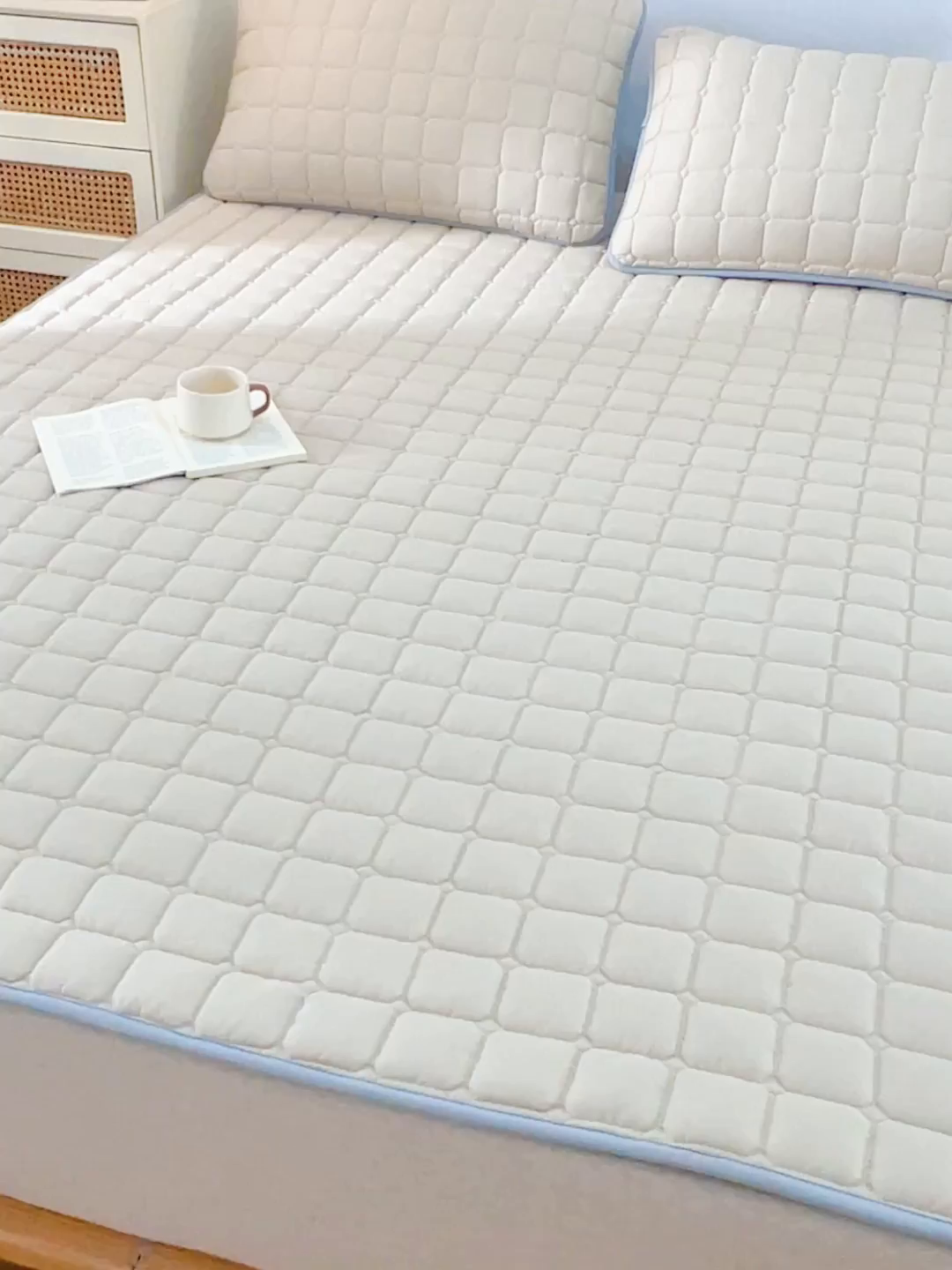 91家纺网 家纺一手货源 找家纺 拾小柒 2025新款A类原棉大豆纤维加厚床褥子床垫保护垫铺床款成人款-床护垫 米白 成人款