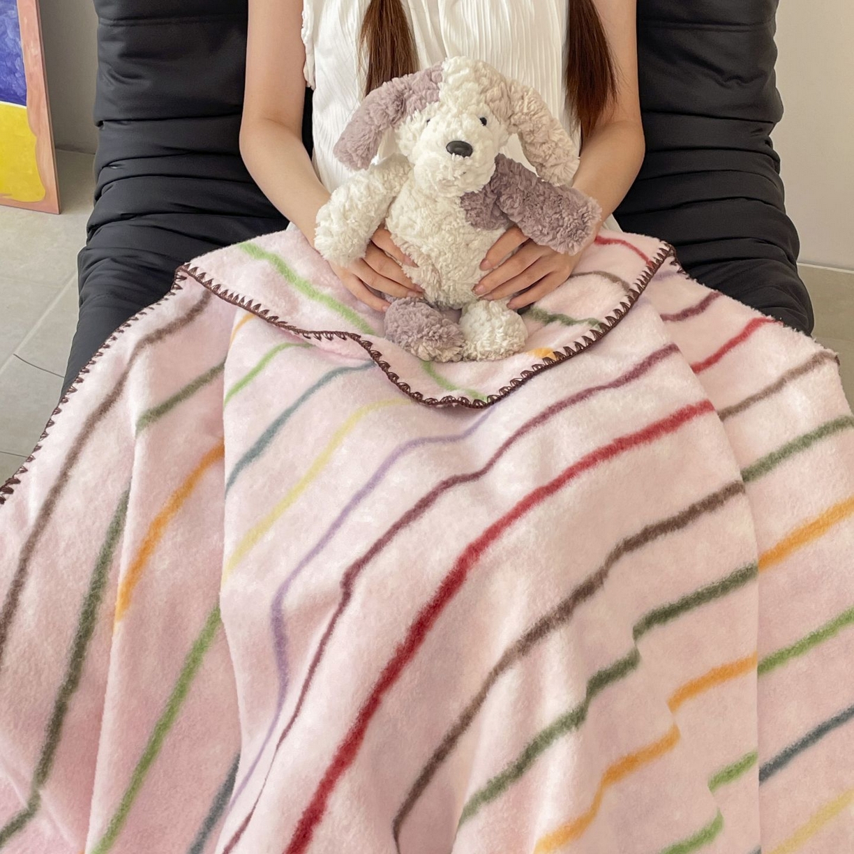 91家纺网 家纺一手货源 找家纺 十里居 2025新款双面绵羊绒多功能盖毯沙发毯户外毛毯 七彩条