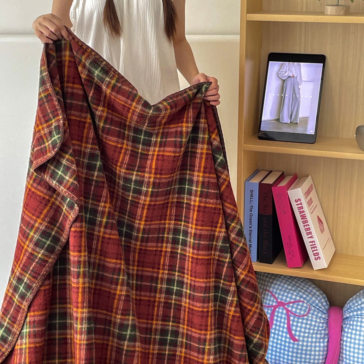 91家纺网 家纺一手货源 找家纺 十里居 2025新款双面绵羊绒多功能盖毯沙发毯户外毛毯 节日派对