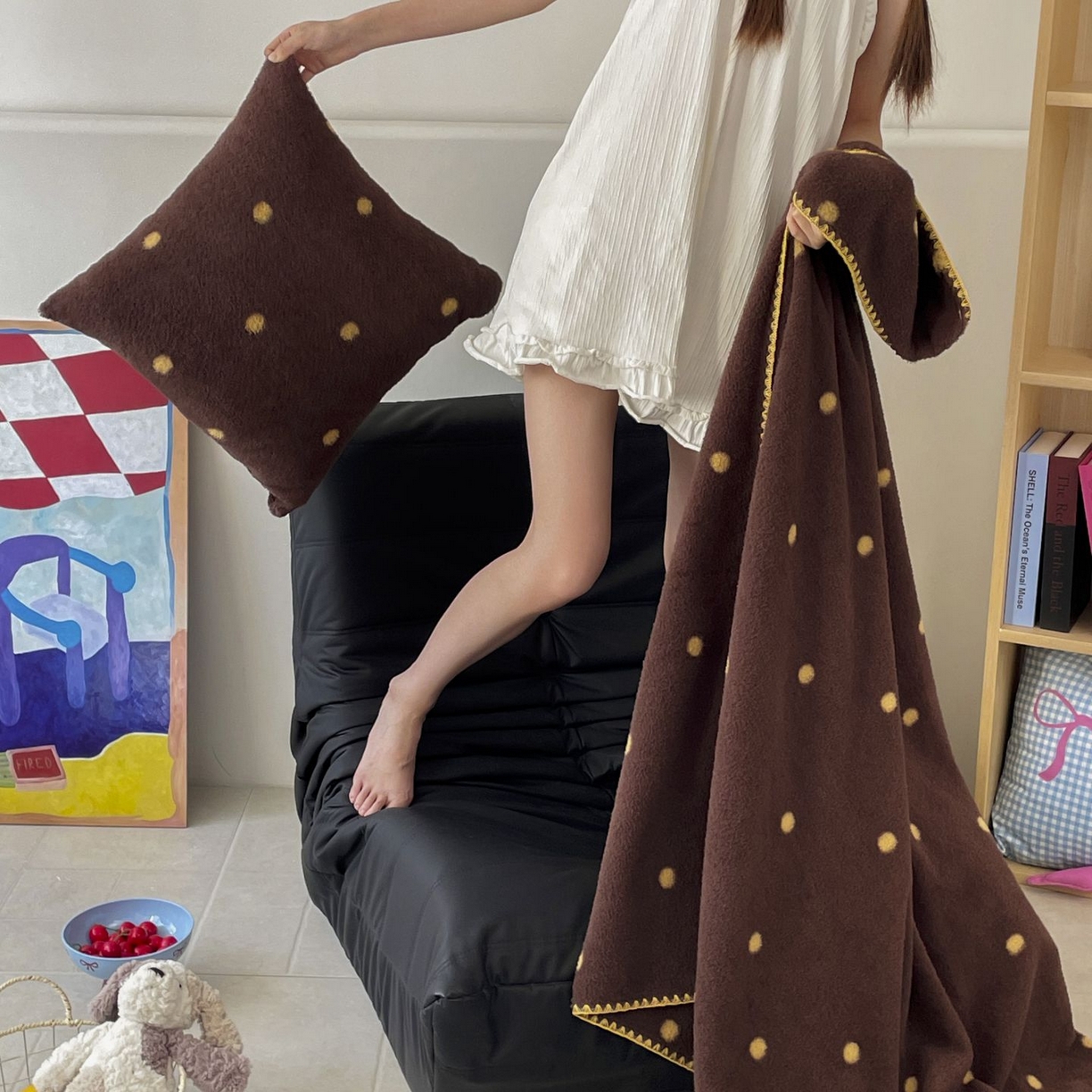 91家纺网 家纺一手货源 找家纺 十里居 2025新款双面绵羊绒多功能盖毯沙发毯户外毛毯 咖波点