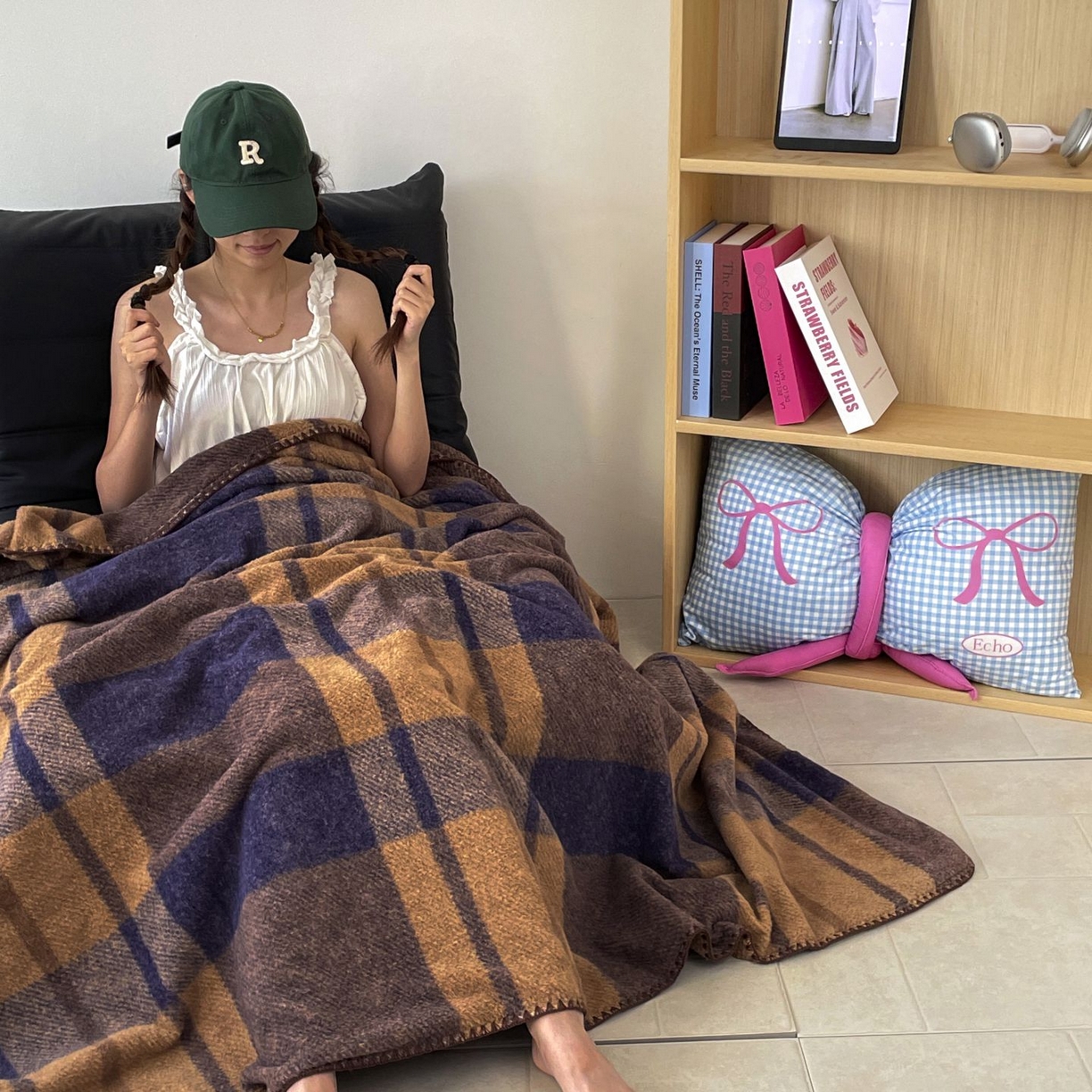 91家纺网 家纺一手货源 找家纺 十里居 2025新款双面绵羊绒多功能盖毯沙发毯户外毛毯 蓝郁