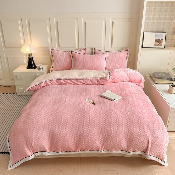 91家纺网 家纺一手货源 找家纺 （总）兰紫橙家纺 2025新款包边款色织剪花麦穗纹牛奶绒四件套