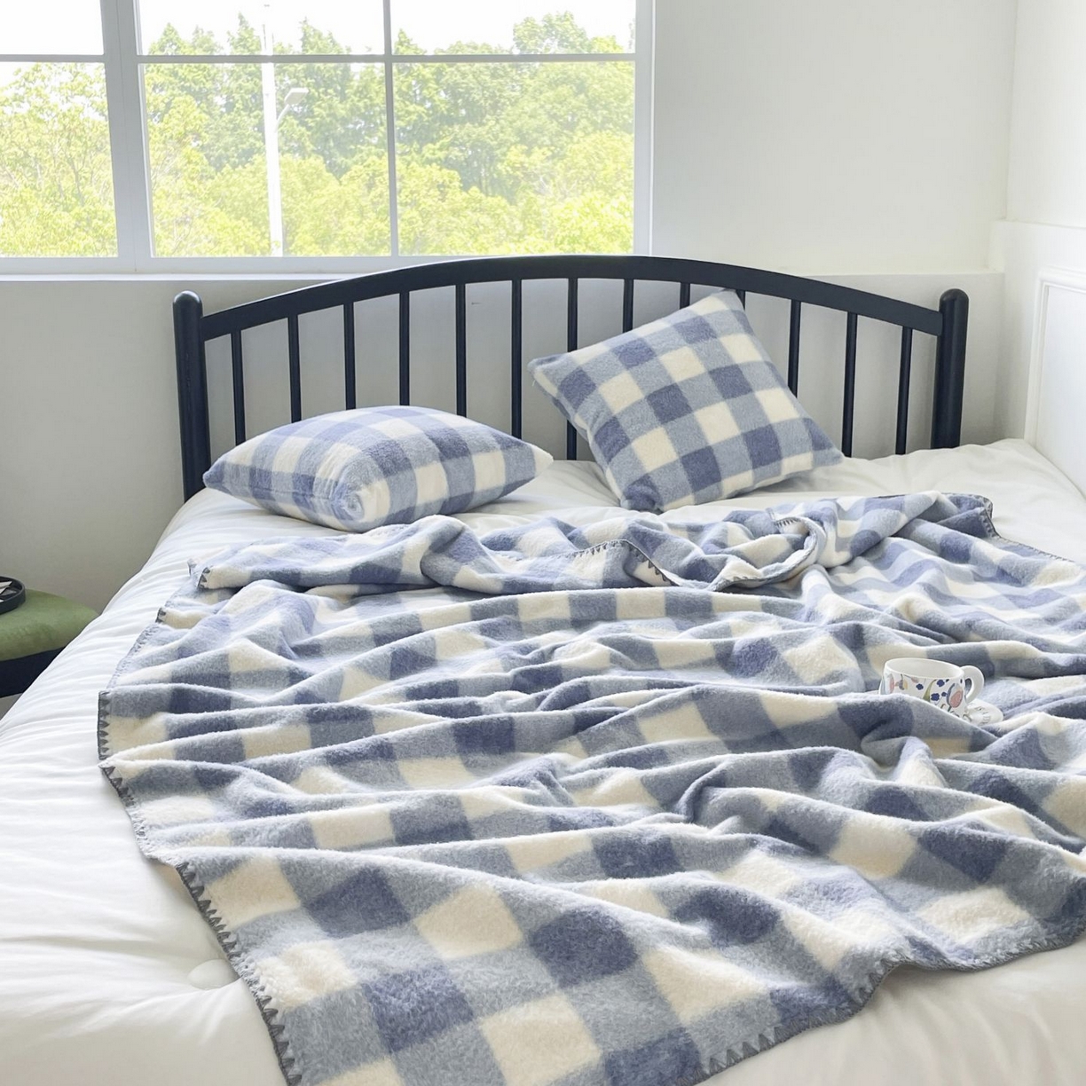 91家纺网 家纺一手货源 找家纺 十里居 2025新款双面绵羊绒多功能盖毯沙发毯户外毛毯 南山蓝