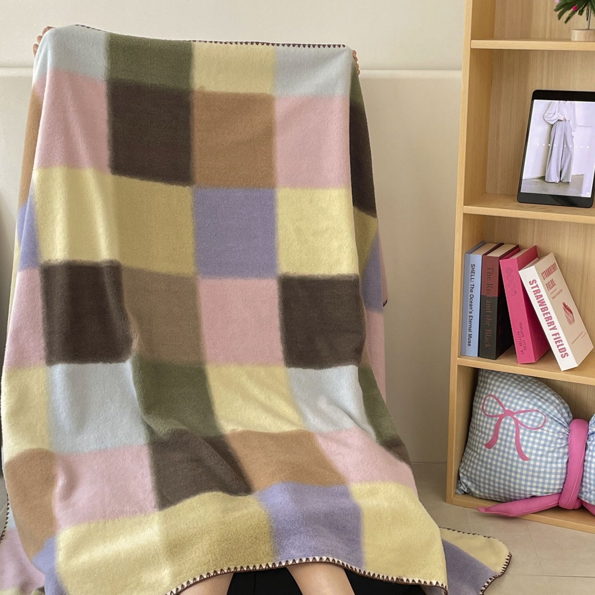 91家纺网 家纺一手货源 找家纺 十里居 2025新款双面绵羊绒多功能盖毯沙发毯户外毛毯 糖块