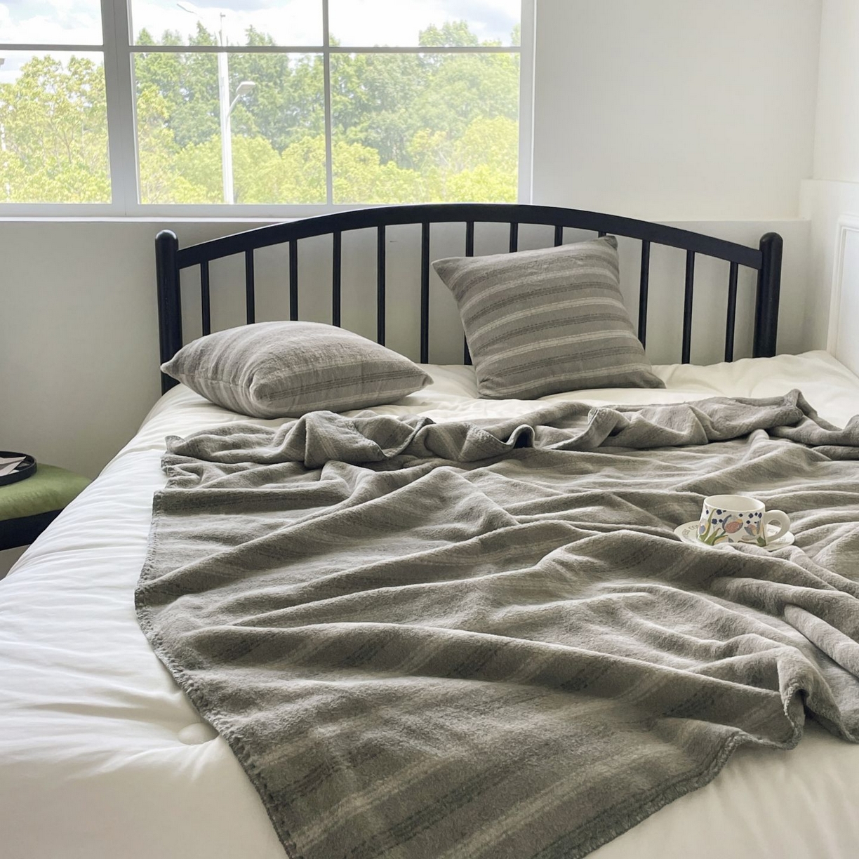 91家纺网 家纺一手货源 找家纺 十里居 2025新款双面绵羊绒多功能盖毯沙发毯户外毛毯 虚幻灰