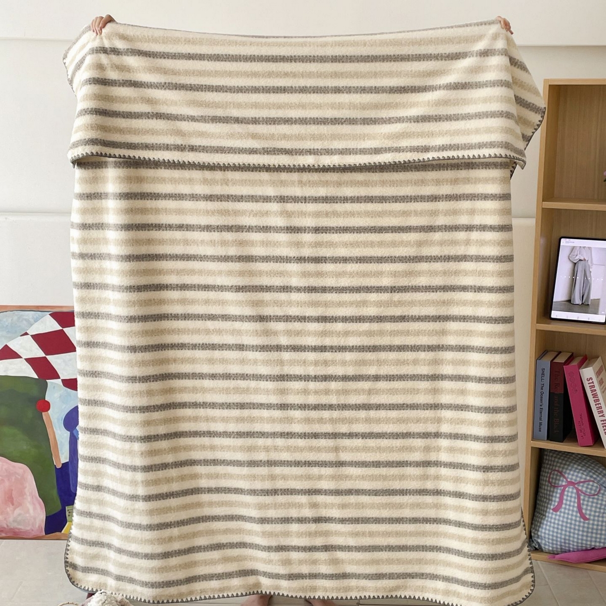 91家纺网 家纺一手货源 找家纺 十里居 2025新款双面绵羊绒多功能盖毯沙发毯户外毛毯 虚幻米