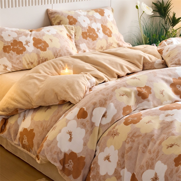 91家纺网 家纺一手货源 找家纺 （总）兰紫橙家纺 2025新款240克高克重印花雅丝绒全消光牛奶绒四件套