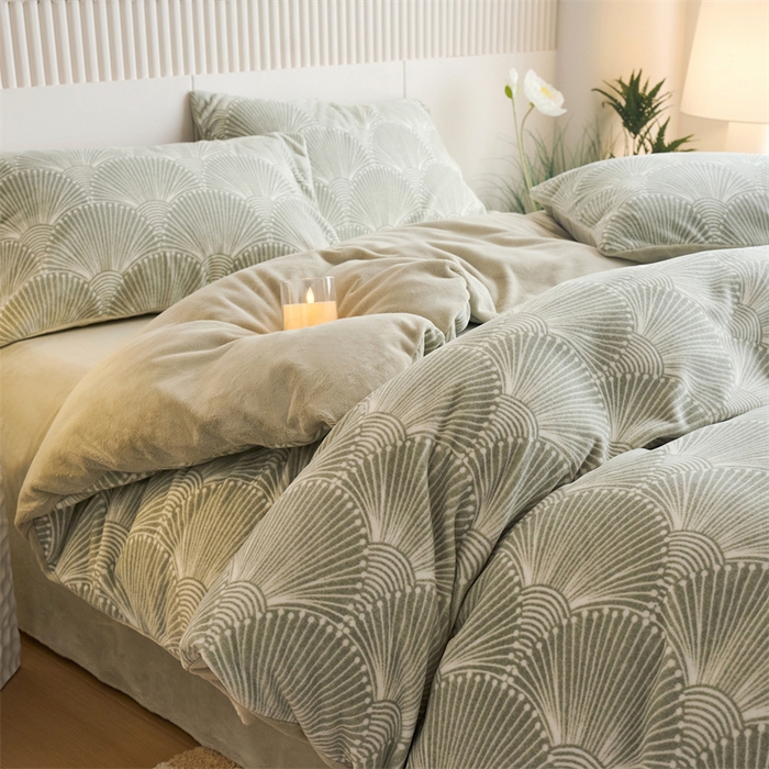 91家纺网 家纺一手货源 找家纺 （总）兰紫橙家纺 2025新款240克高克重印花雅丝绒全消光牛奶绒四件套