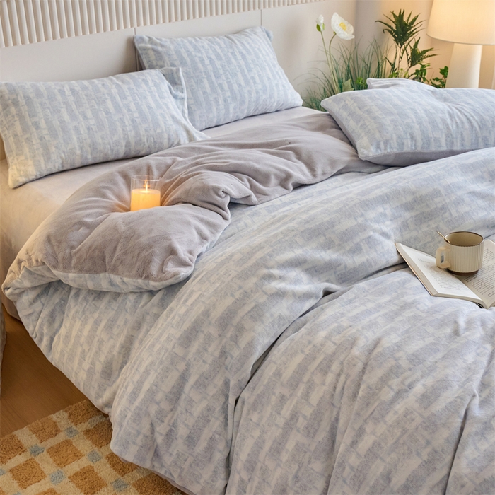 91家纺网 家纺一手货源 找家纺 （总）兰紫橙家纺 2025新款240克高克重印花雅丝绒全消光牛奶绒四件套