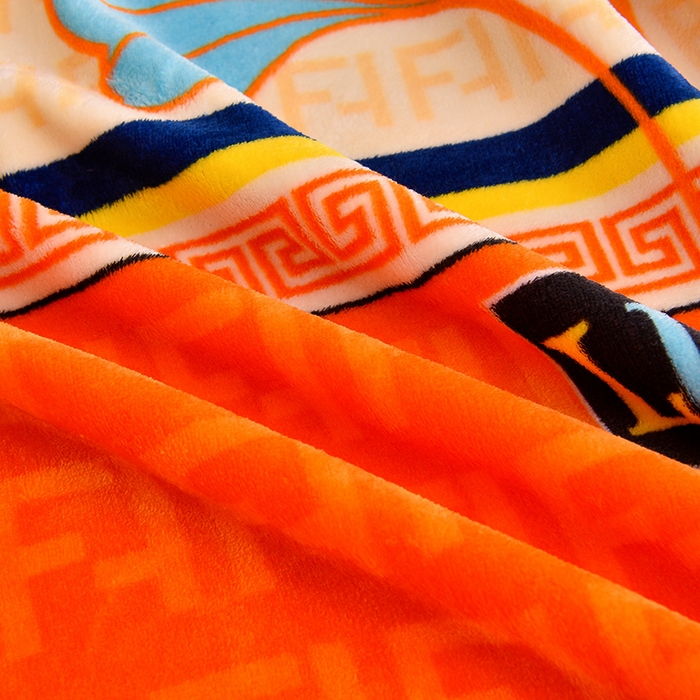 91家纺网 家纺一手货源 找家纺 博兰蒂 2025新款床裙款高克重牛奶绒印花四件套三生有幸